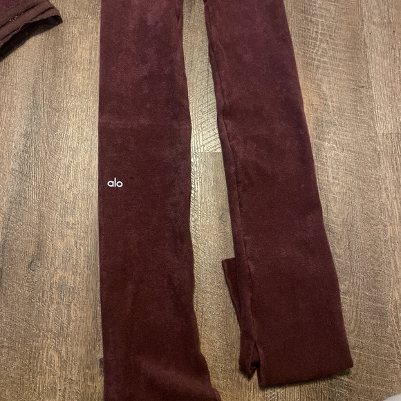 ALO Yoga seamless luxe terry set - Picture 5 of 6